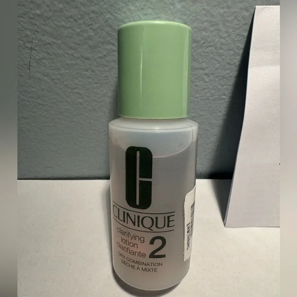Clinique: Scrub Cream & Clarifying Lotion 2 (NEW - travel sizes) - Picture 3 of 9
